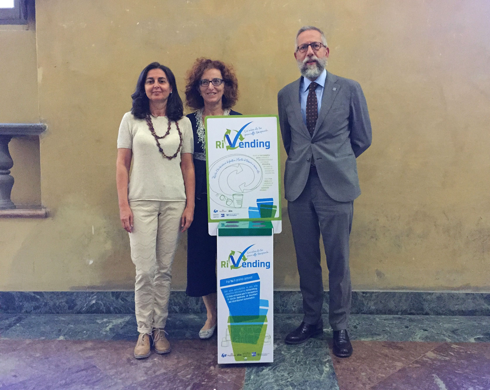 il-prorettore-vicario-dell’università-di-parma,-paolo-martelli-e-le-responsabili-dei-progetti-‘ateneo-sostenibile’