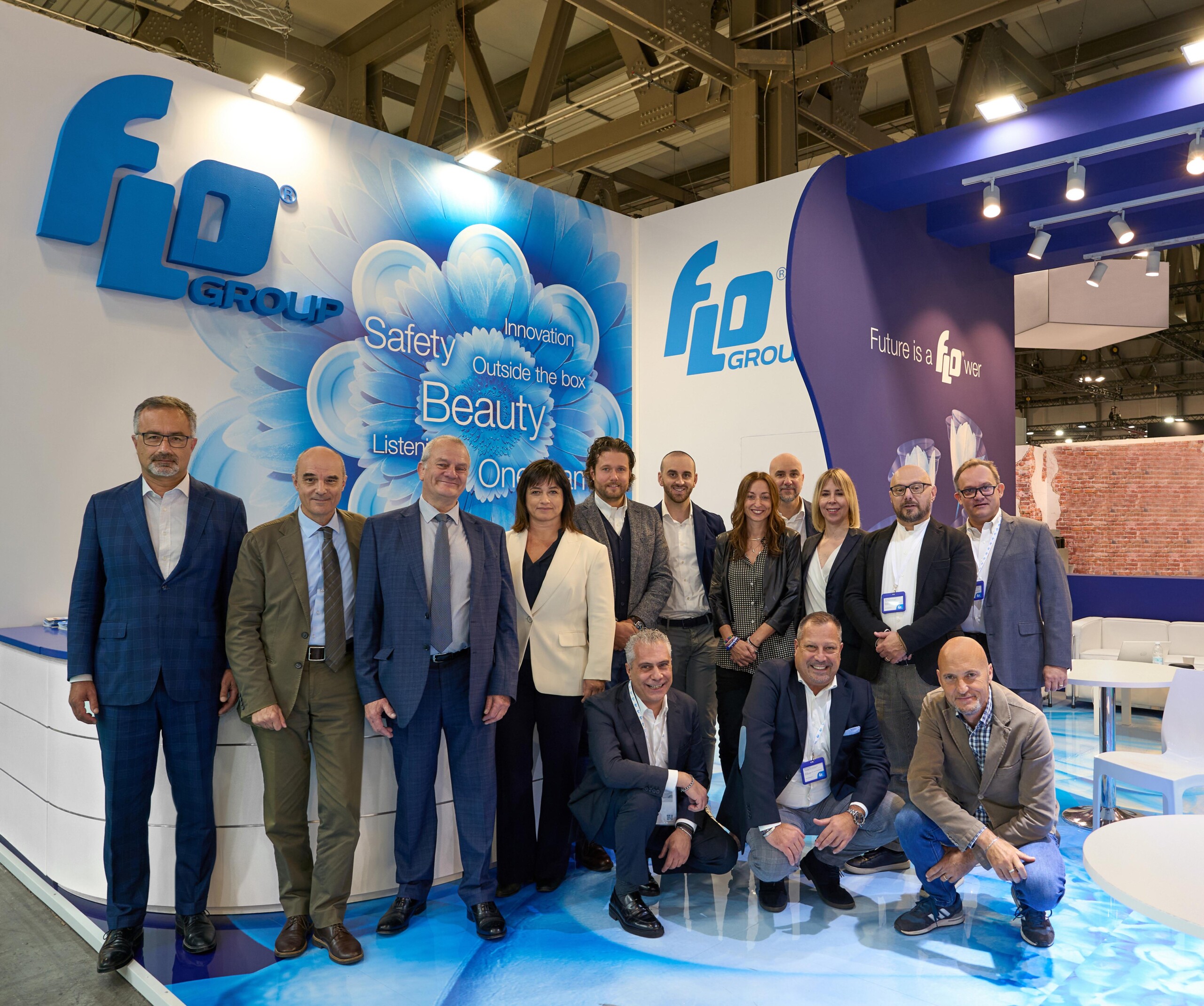WhatsApp Image 2025-10-19 at 12.30.29 FLO GROUP a HOST 2025
